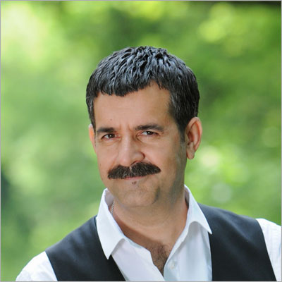 Hüseyin Turan Biyografi